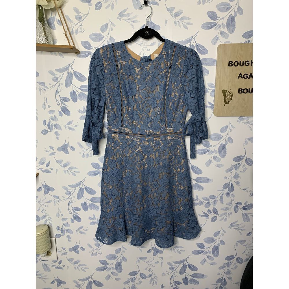 WAYF Lace Print Dress With Bell Sleeves NWT Size Small